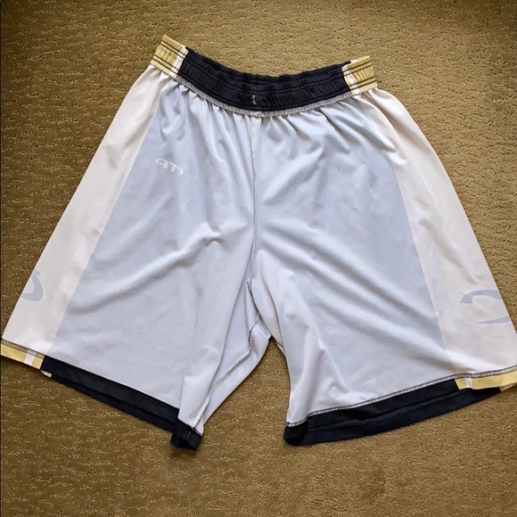 🌟 Men’s Basketball Shorts- Black, Gold - Picture 4 of 7